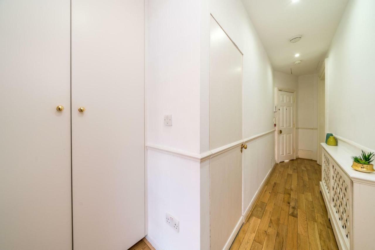 New 1 Bedroom Earls Court Flat Centre Of Лондон Экстерьер фото